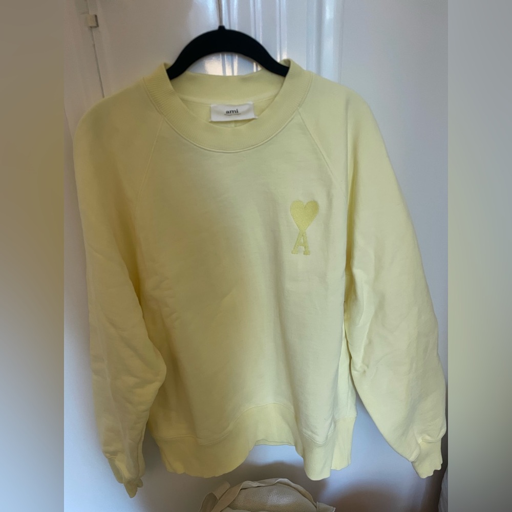AMI sweater